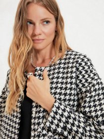 Жакет Trendyol модель TWOAW22CE0215/Siyah Жакет Trendyol модель TWOAW22CE0215/Siyah Фото