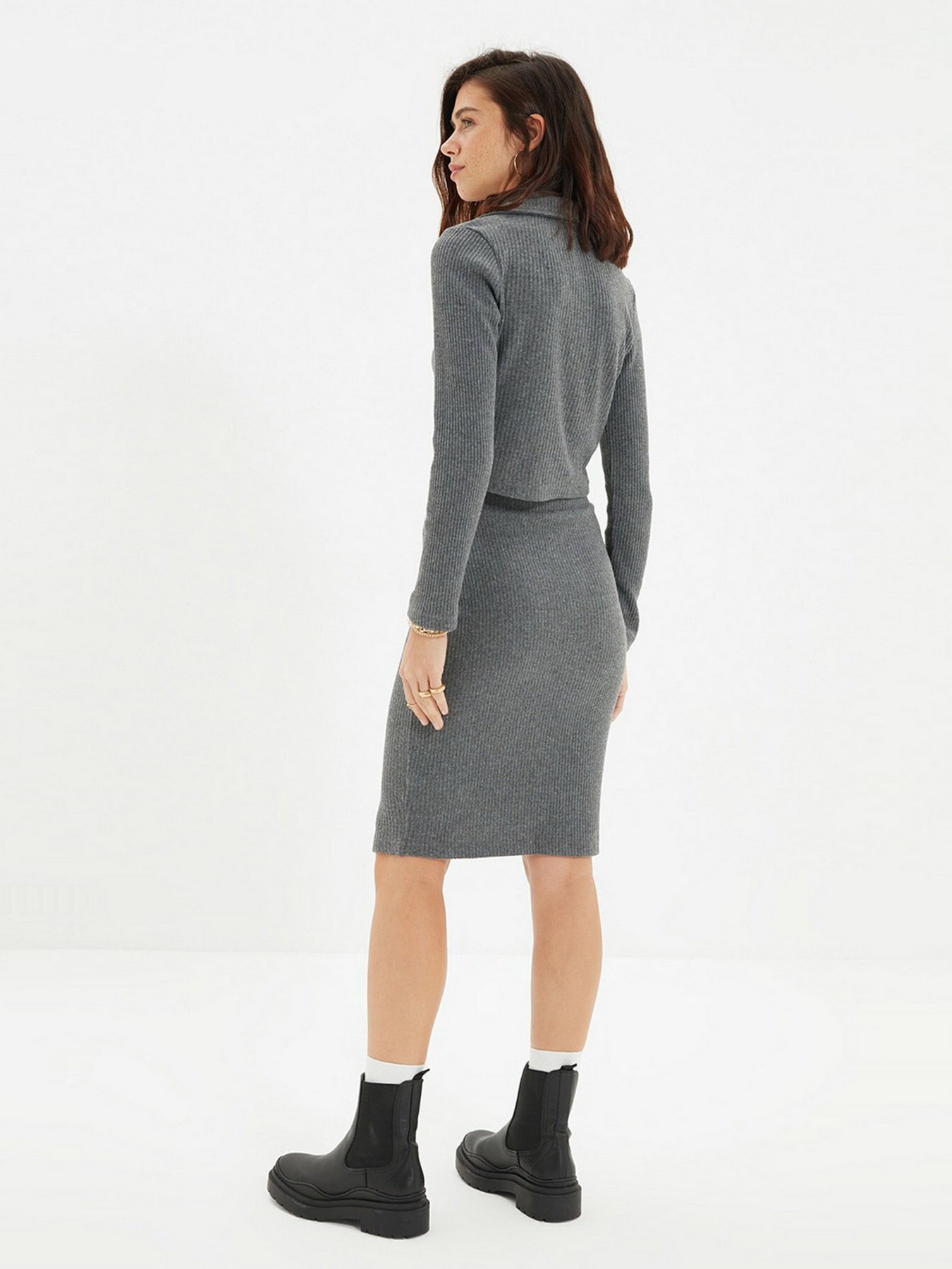 Юбка мини Trendyol модель TWOAW22ET0259/Antrasit Фото