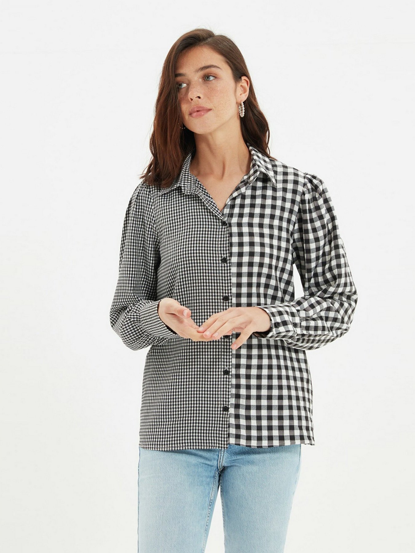 Рубашка повседневная Trendyol модель TWOAW22GO0656/Siyah Фото