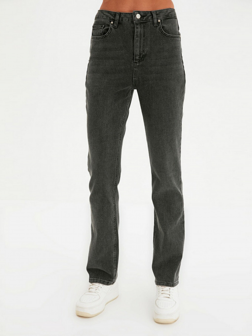 Зауженные джинсы Trendyol Slim модель TWOAW22JE0840/Antrasit Фото