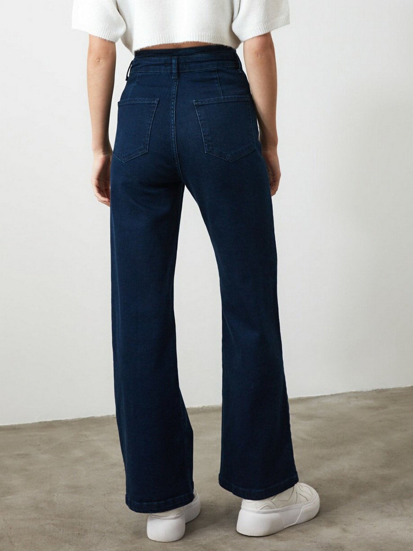 Расклешенные джинсы Trendyol Wide Leg модель TWOSS20JE0015/Lacivert Фото