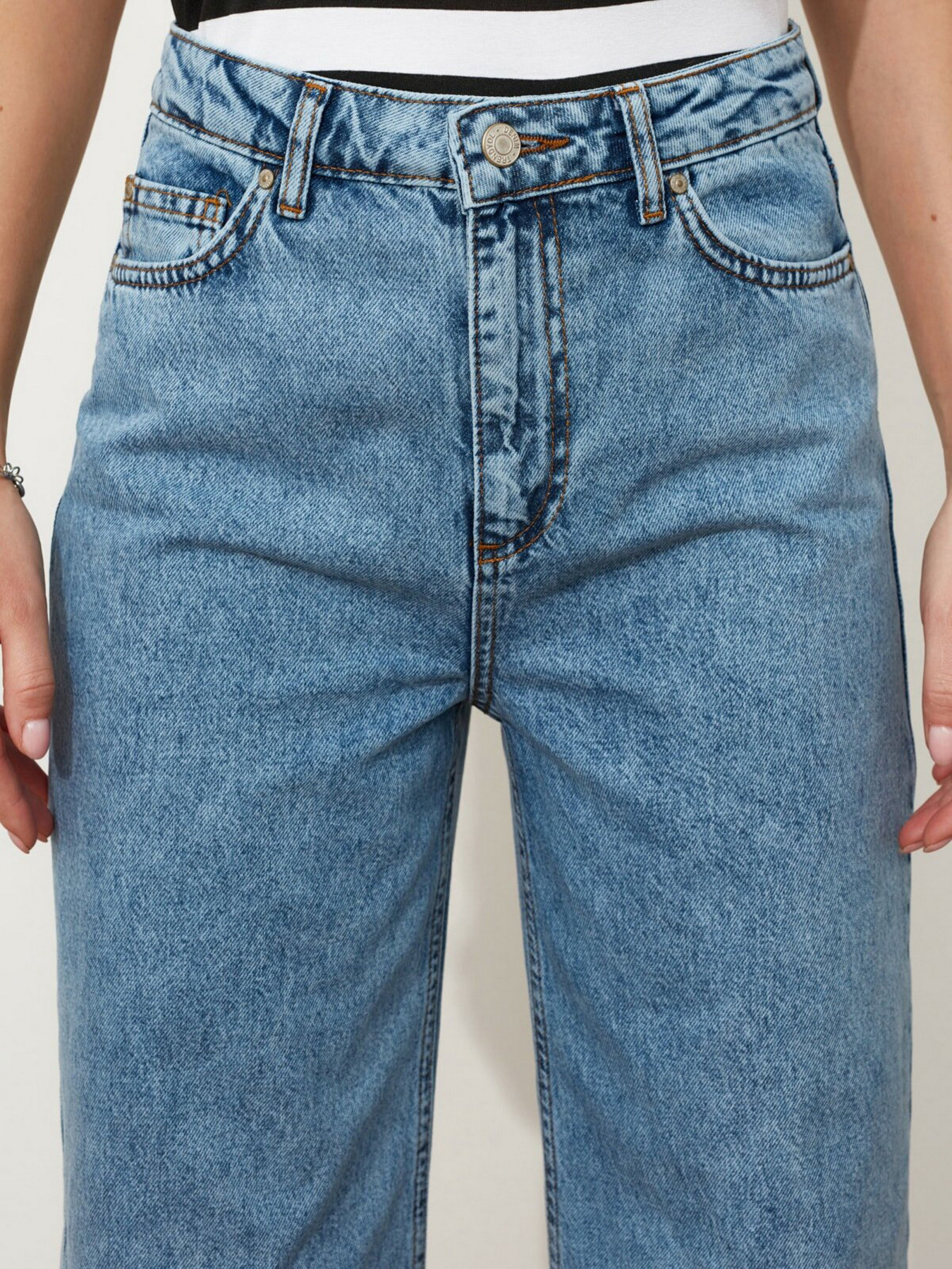 Джинсы Trendyol Wide Leg модель TWOSS20JE0043/Mavi Фото