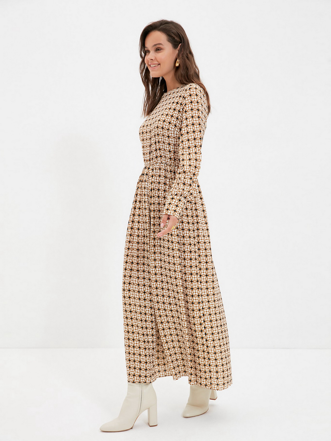 Платье макси Trendyol модель TCTAW22EB0049/Hardal Фото