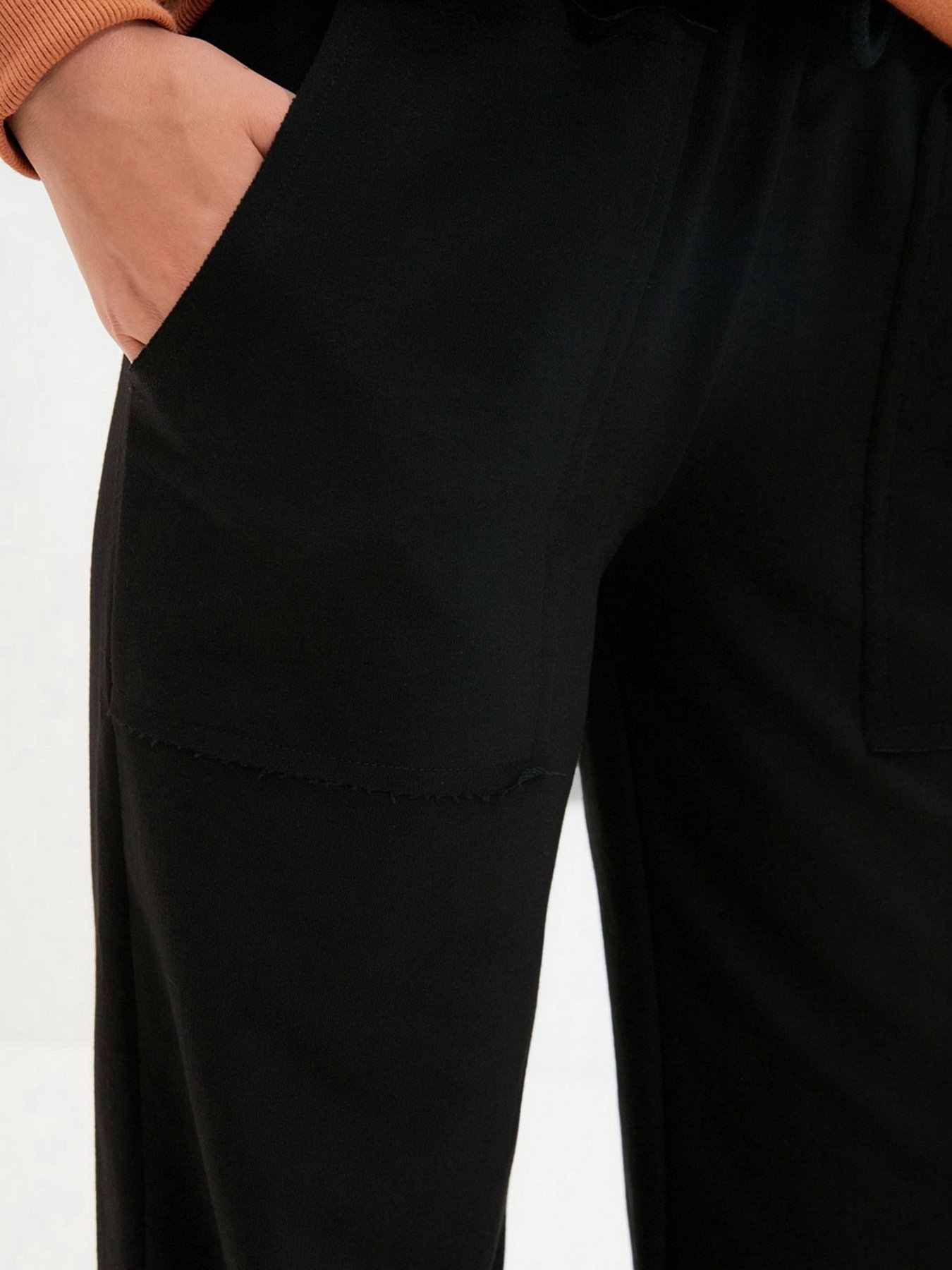 Спортивні штани Trendyol модель TCTAW22EI0019/Siyah Фото