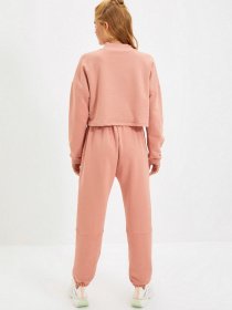 Спортивный костюм Trendyol модель TWOAW21AU0011/Gul Kurusu Фото