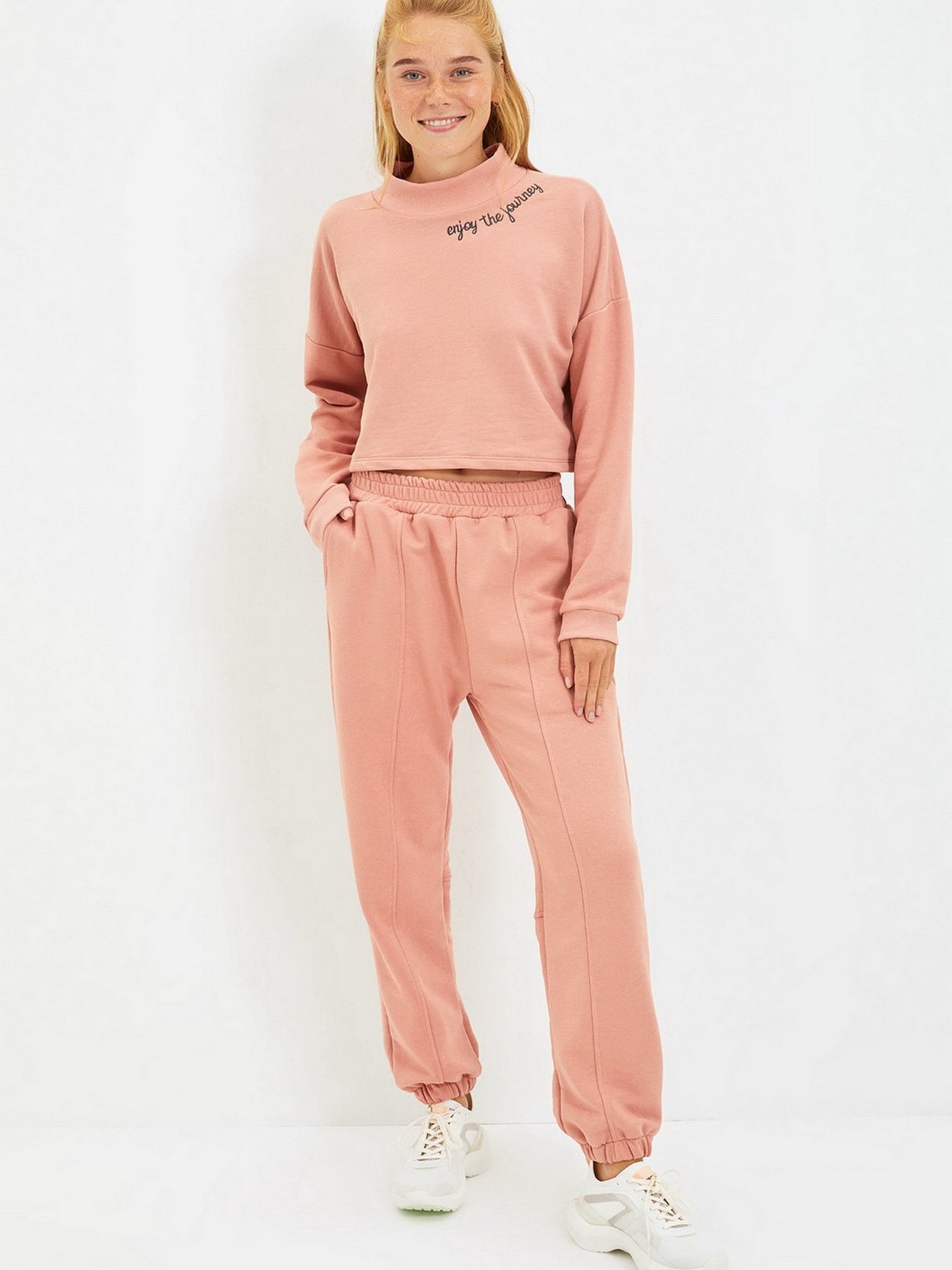 Спортивний костюм Trendyol модель TWOAW21AU0011/Gul Kurusu Фото