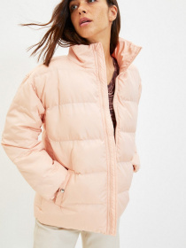 Пуховик Trendyol модель TWOAW21MO0045/Pudra Пуховик Trendyol модель TWOAW21MO0045/Pudra Фото