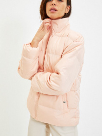 Пуховик Trendyol модель TWOAW21MO0045/Pudra Пуховик Trendyol модель TWOAW21MO0045/Pudra Фото