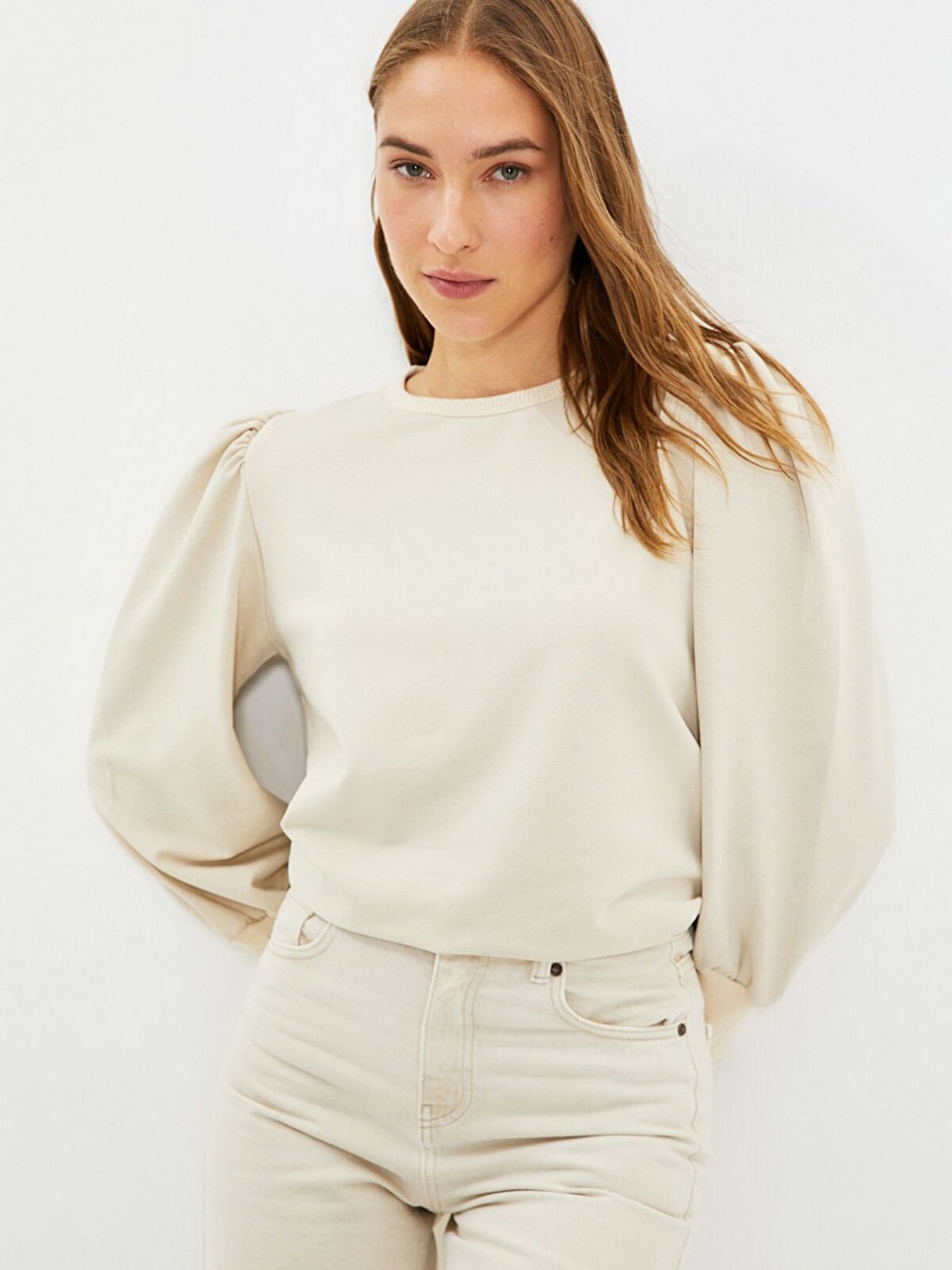 Свитшот Trendyol модель TWOAW21SW0066/Tas Фото