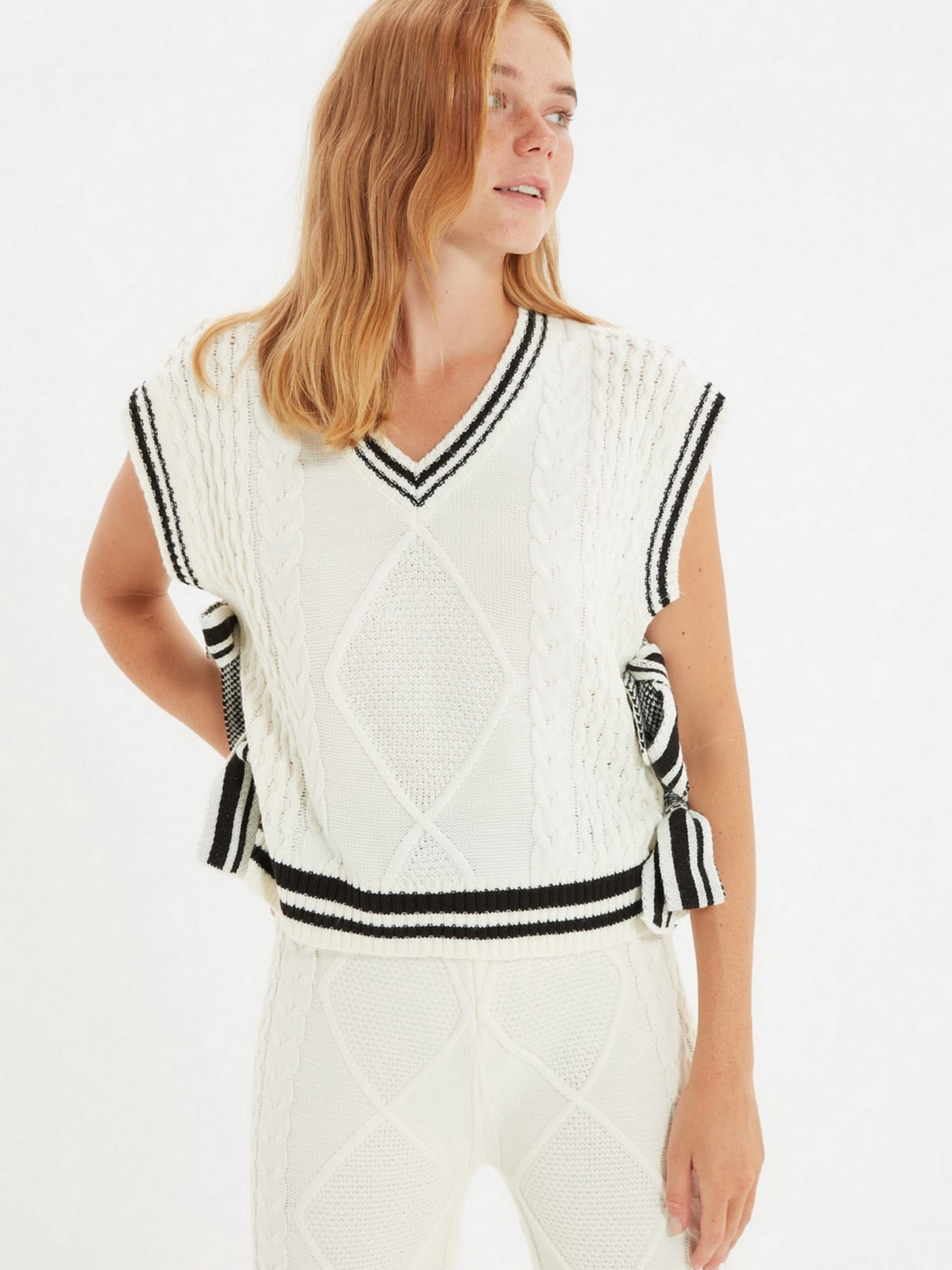 Костюм Trendyol модель TWOAW22AU0065/Ekru Фото