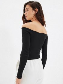 Топ Trendyol модель TWOAW22BZ0533/Siyah Фото