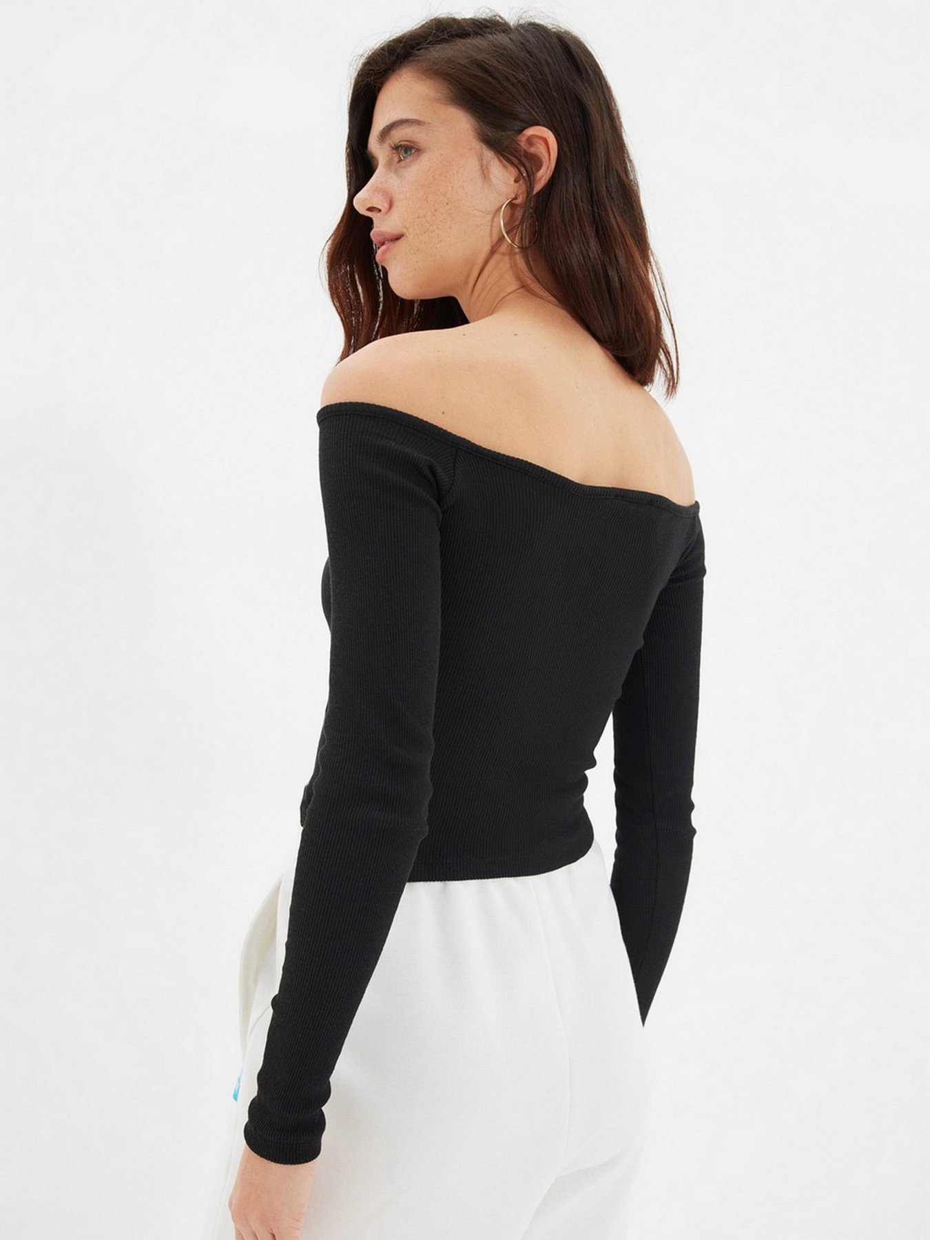 Топ Trendyol модель TWOAW22BZ0533/Siyah Фото