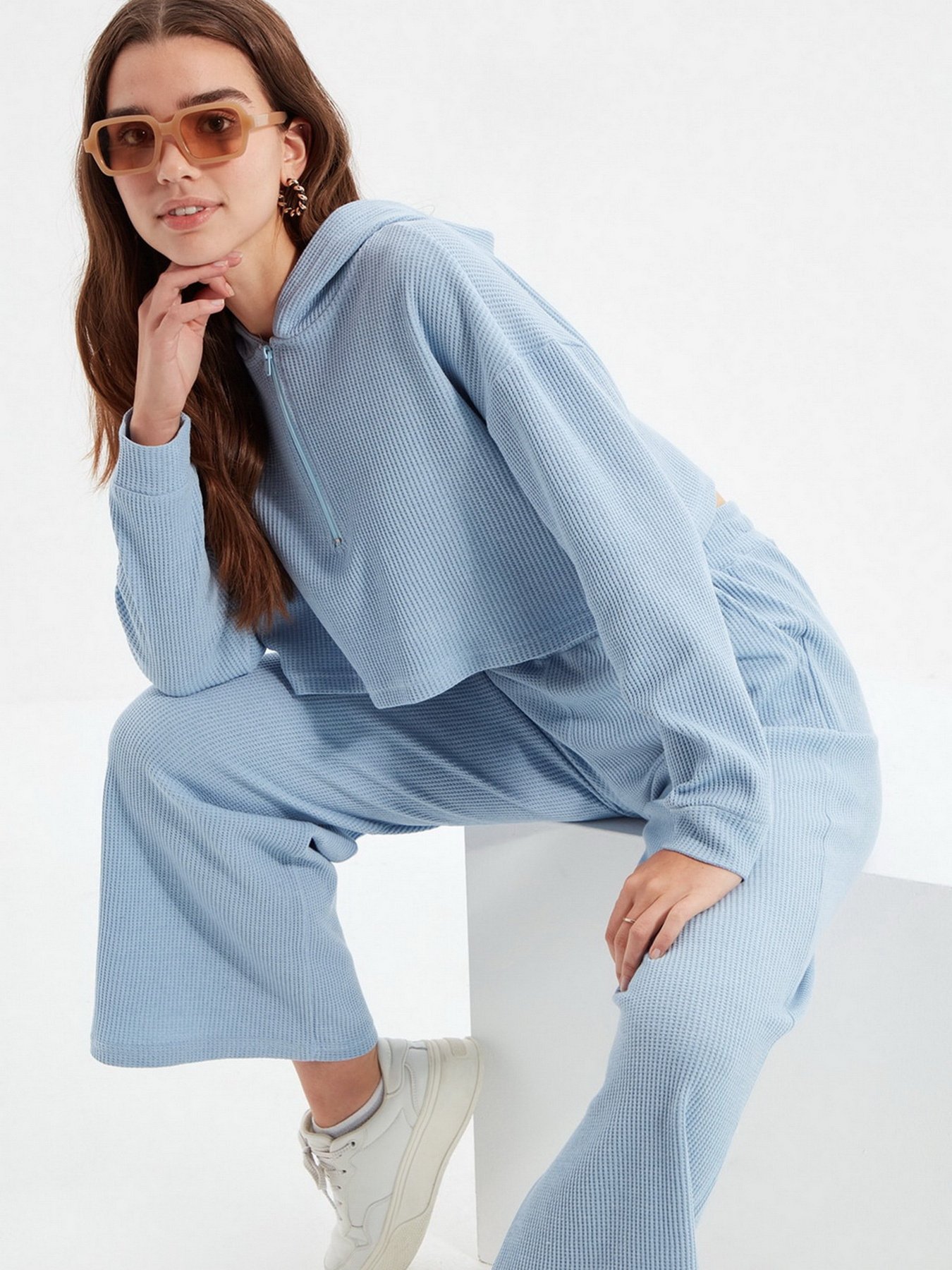 Худи Trendyol модель TWOAW22BZ0856/Acik Mavi Фото