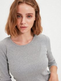Лонгслів Trendyol модель TWOAW22BZ0936/Gri Фото