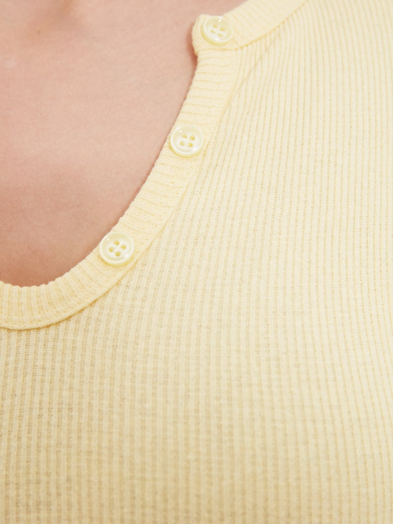 Джемпер Trendyol модель TWOAW22BZ0937/Sari Фото