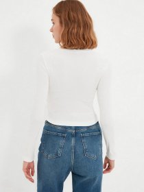 Джемпер Trendyol модель TWOAW22BZ0982/Ekru Фото