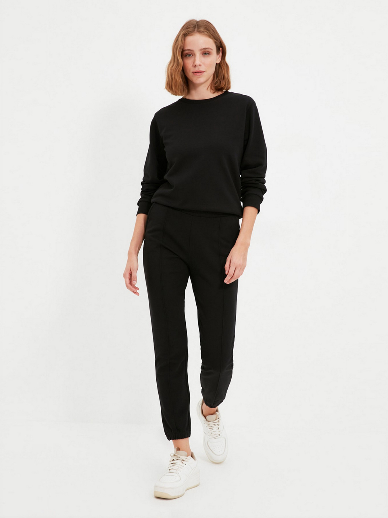 Спортивні штани Trendyol модель TWOAW22EA0167/Siyah Фото