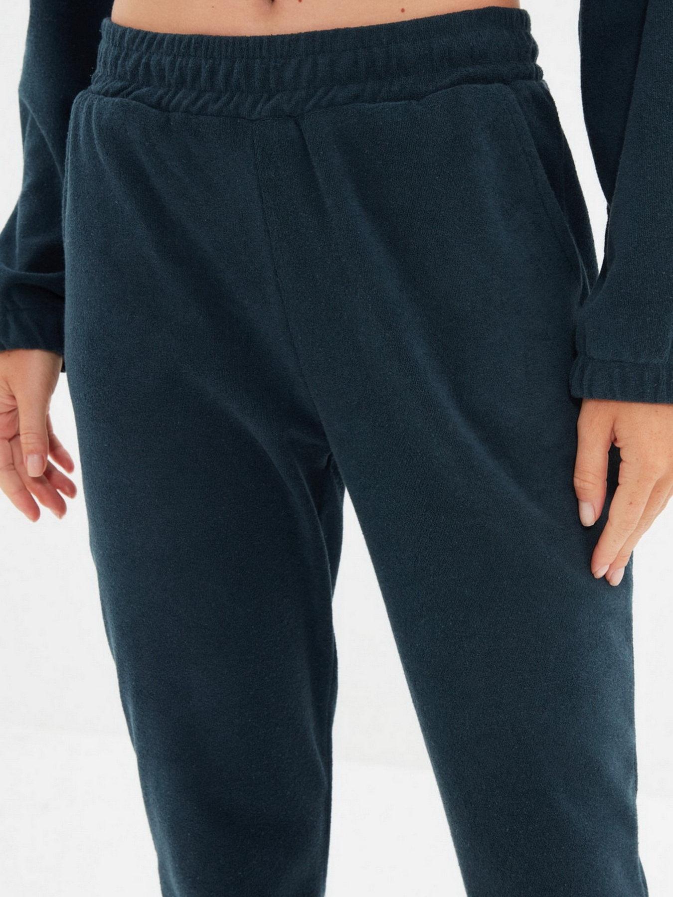 Спортивні штани Trendyol модель TWOAW22EA0314/Lacivert Фото