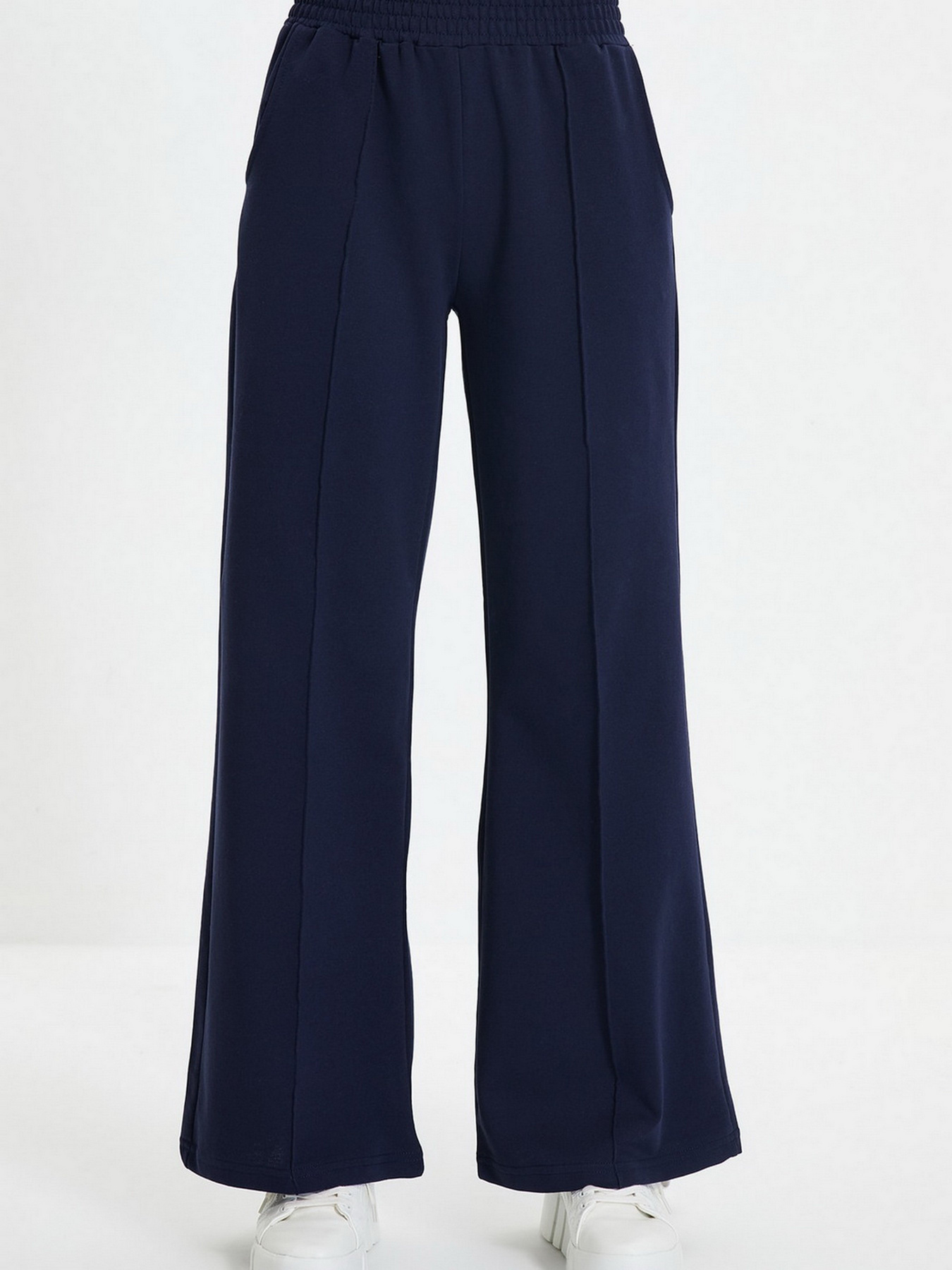 Штаны спортивные Trendyol модель TWOAW22EA0405/Lacivert Фото