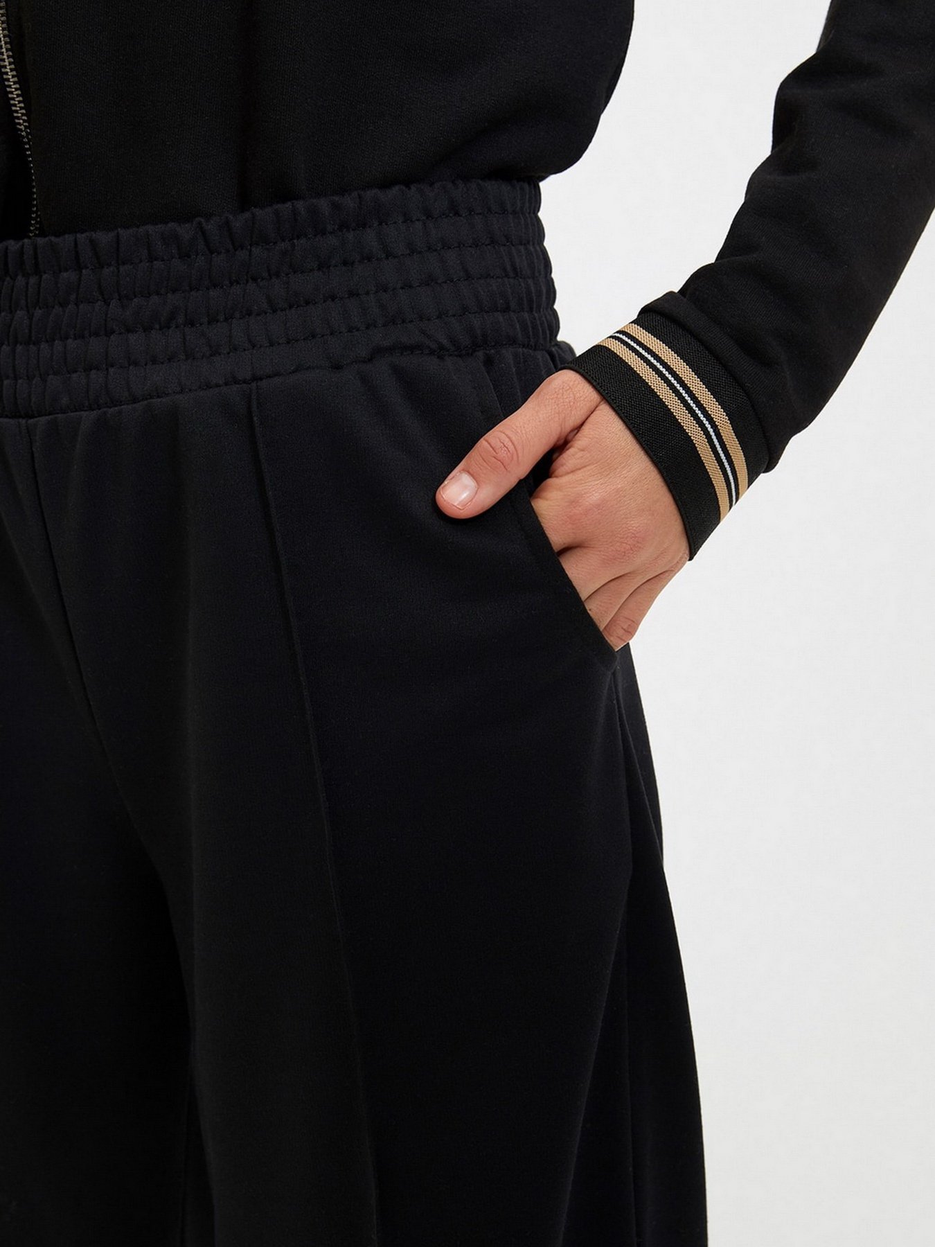 Спортивні штани Trendyol модель TWOAW22EA0405/Siyah Фото