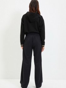 Спортивні штани Trendyol модель TWOAW22EA0405/Siyah Фото