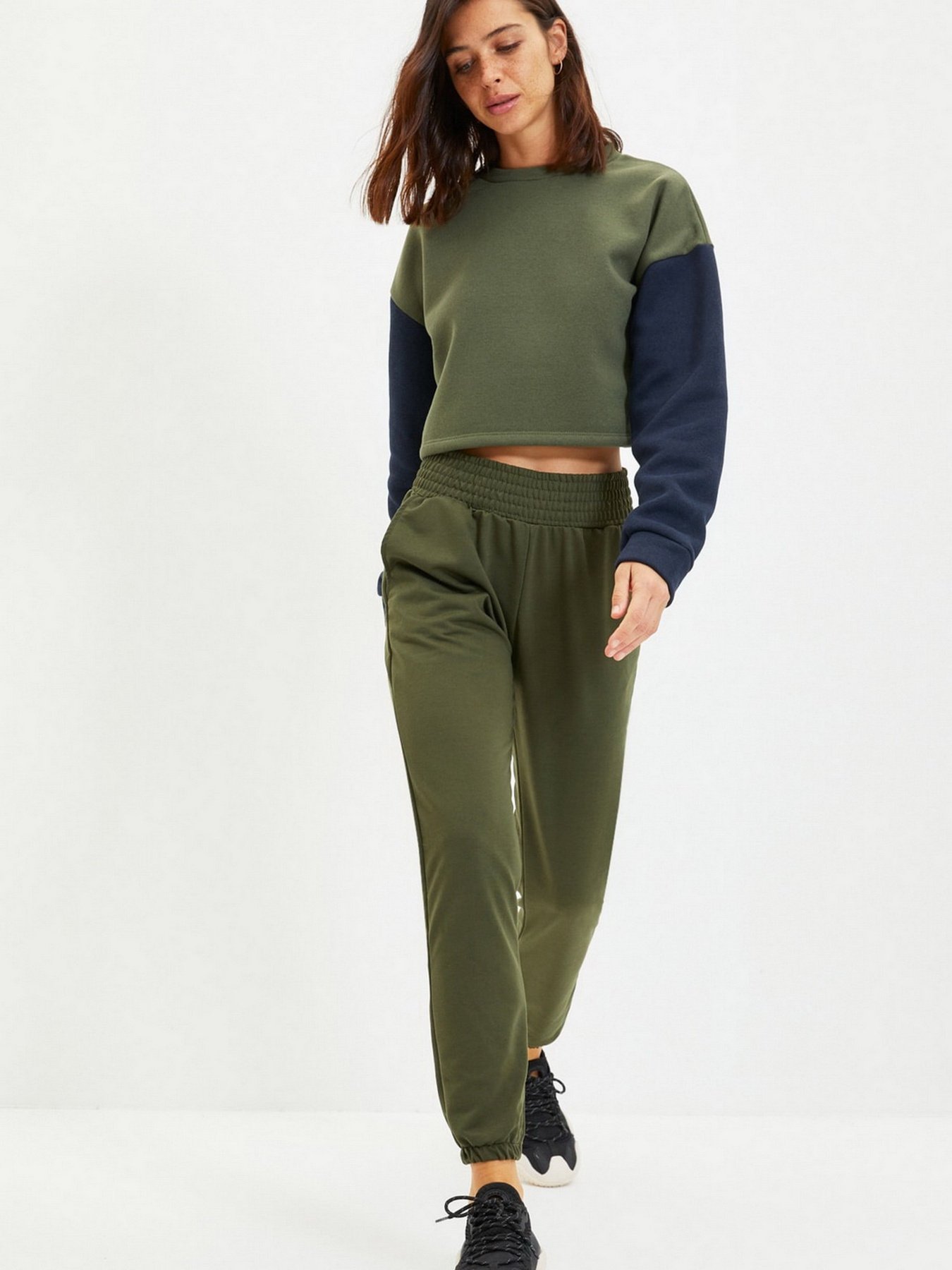 Спортивні штани Trendyol модель TWOAW22EA0419/Haki Фото