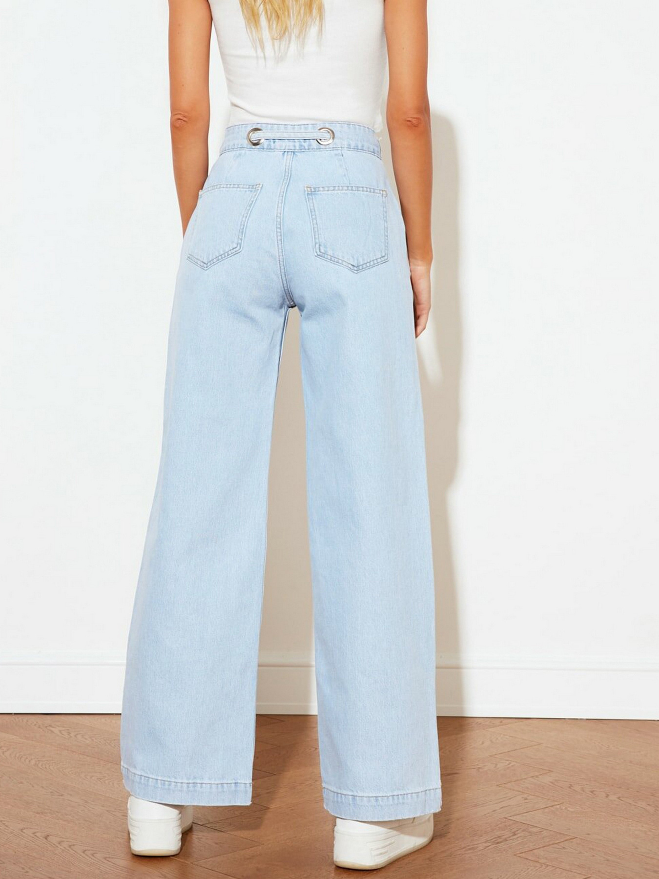 Прямі джинси Trendyol Wide Leg модель TWOSS21JE0692/Mavi Фото