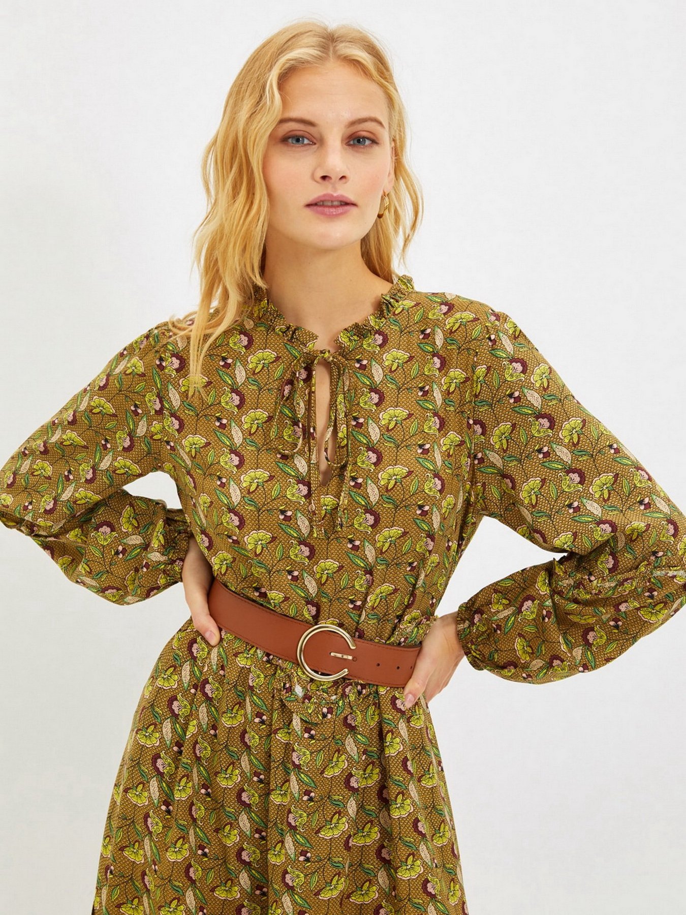 Платье миди Trendyol модель TWOAW22EL0763/Kahverengi Фото