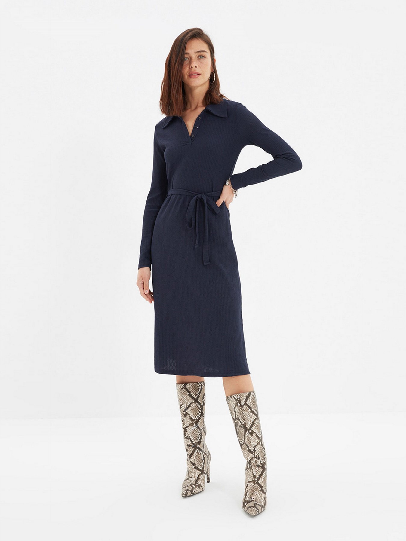 Платье миди Trendyol модель TWOAW22EL1833/Lacivert Фото