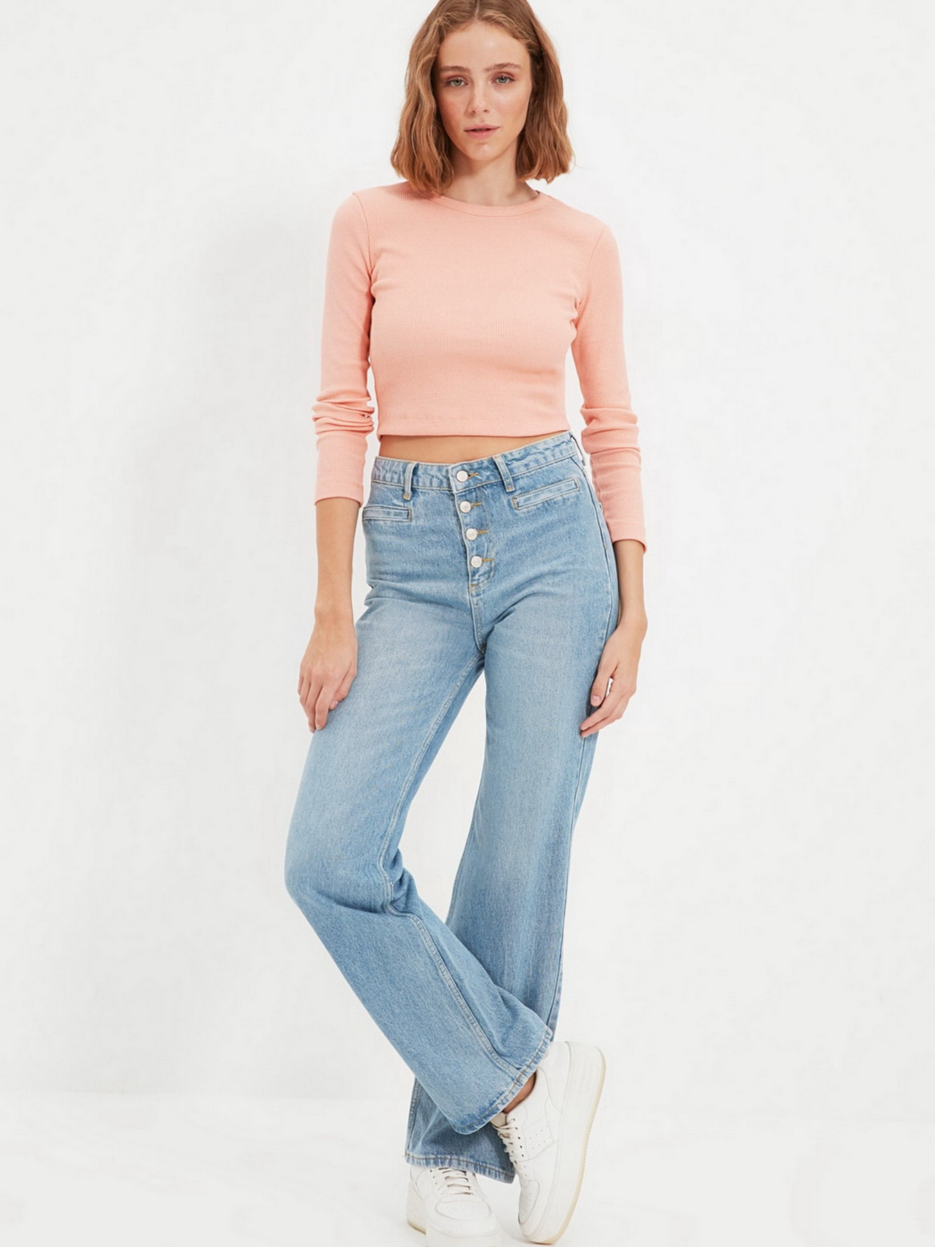 Прямые джинсы Trendyol Wide Leg модель TWOAW22JE0688/Mavi Фото