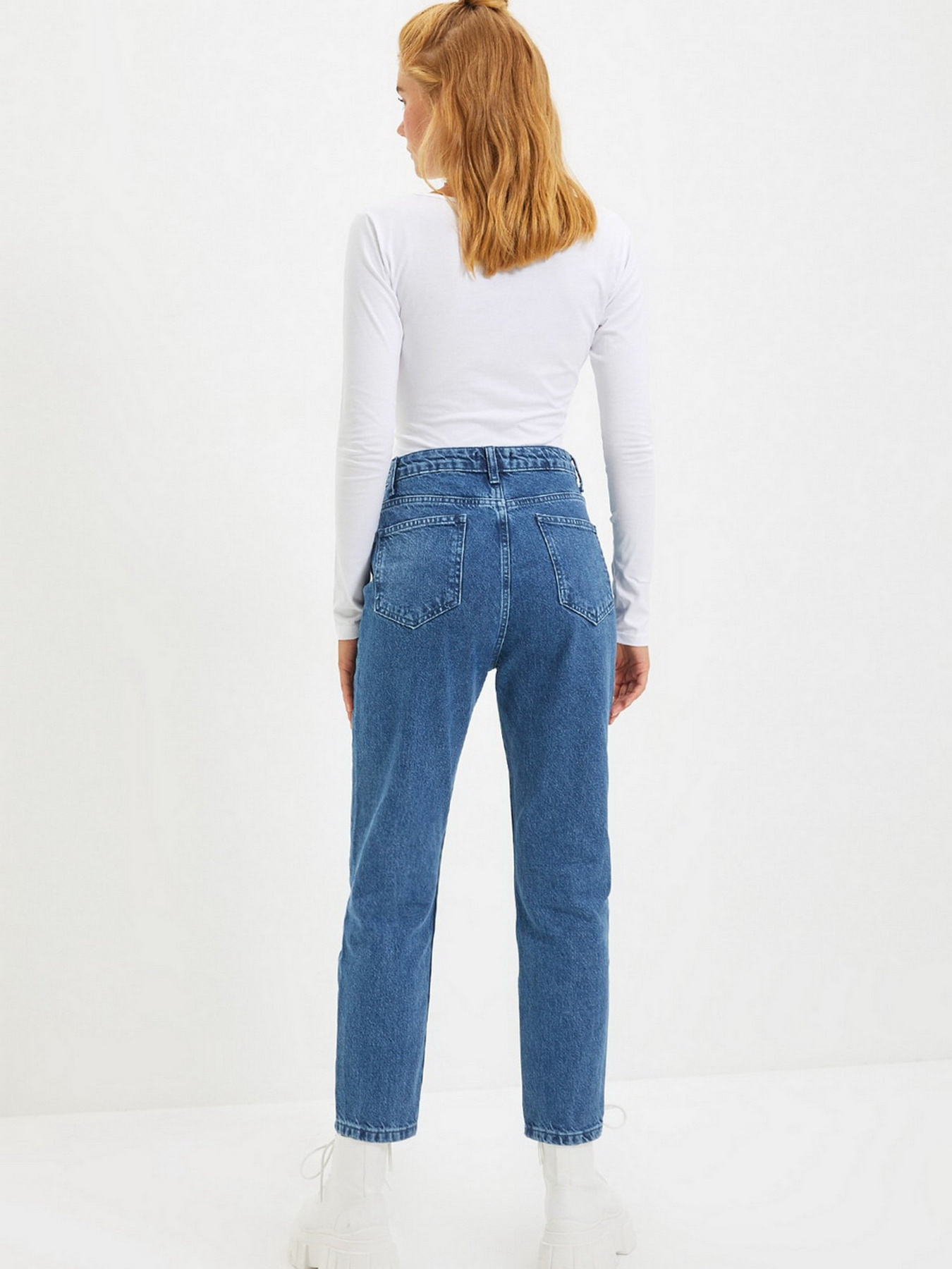 Джинси мом Trendyol Mom модель TWOAW22JE0972/Mavi Фото