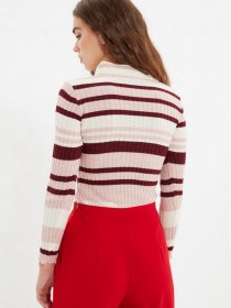 Джемпер Trendyol модель TWOAW22KZ0722/Ekru Джемпер Trendyol модель TWOAW22KZ0722/Ekru Фото