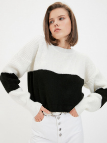 Свитер Trendyol модель TWOAW22KZ1521/Ekru Свитер Trendyol модель TWOAW22KZ1521/Ekru Фото