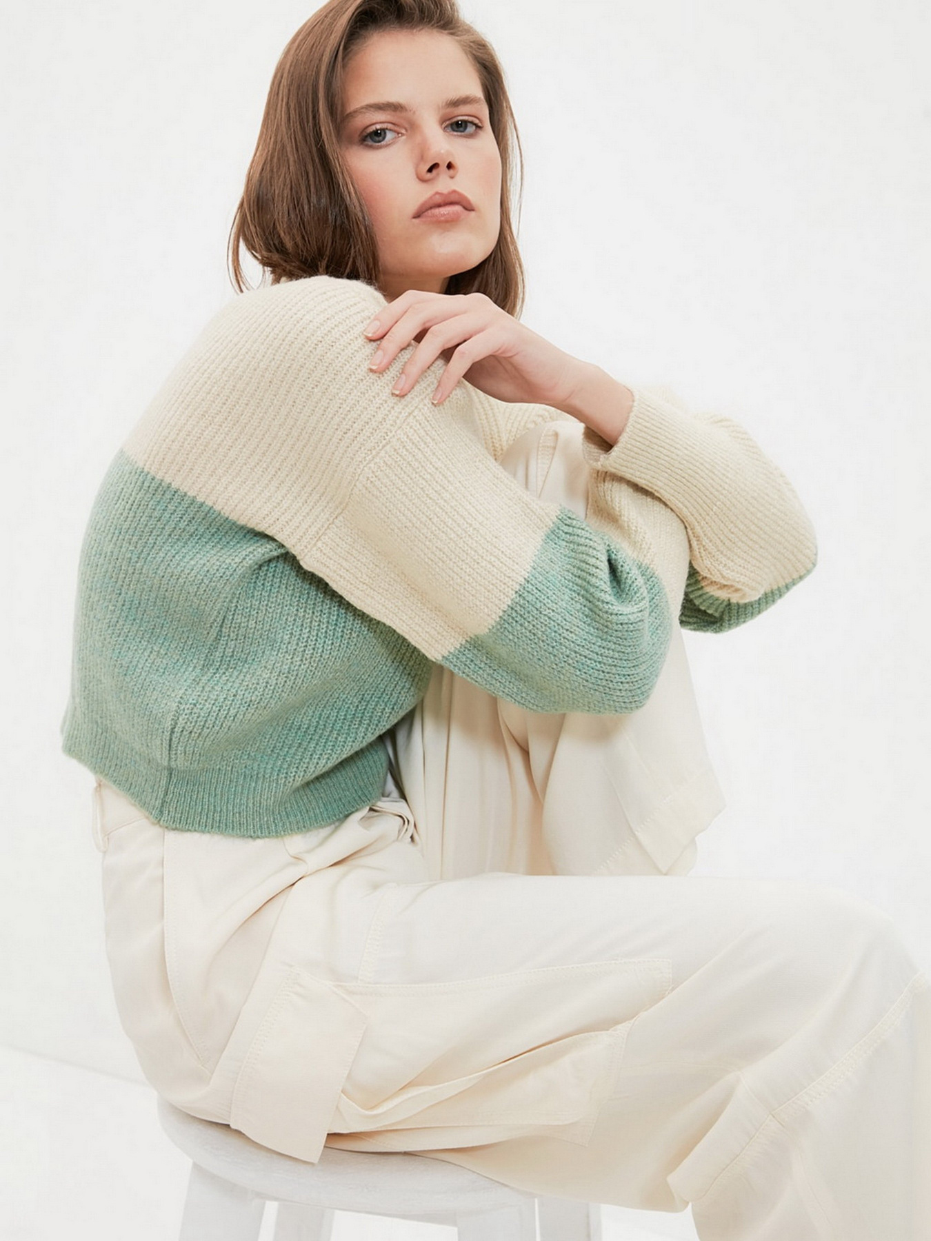 Свитер Trendyol модель TWOAW22KZ1521/Tas Свитер Trendyol модель TWOAW22KZ1521/Tas Фото