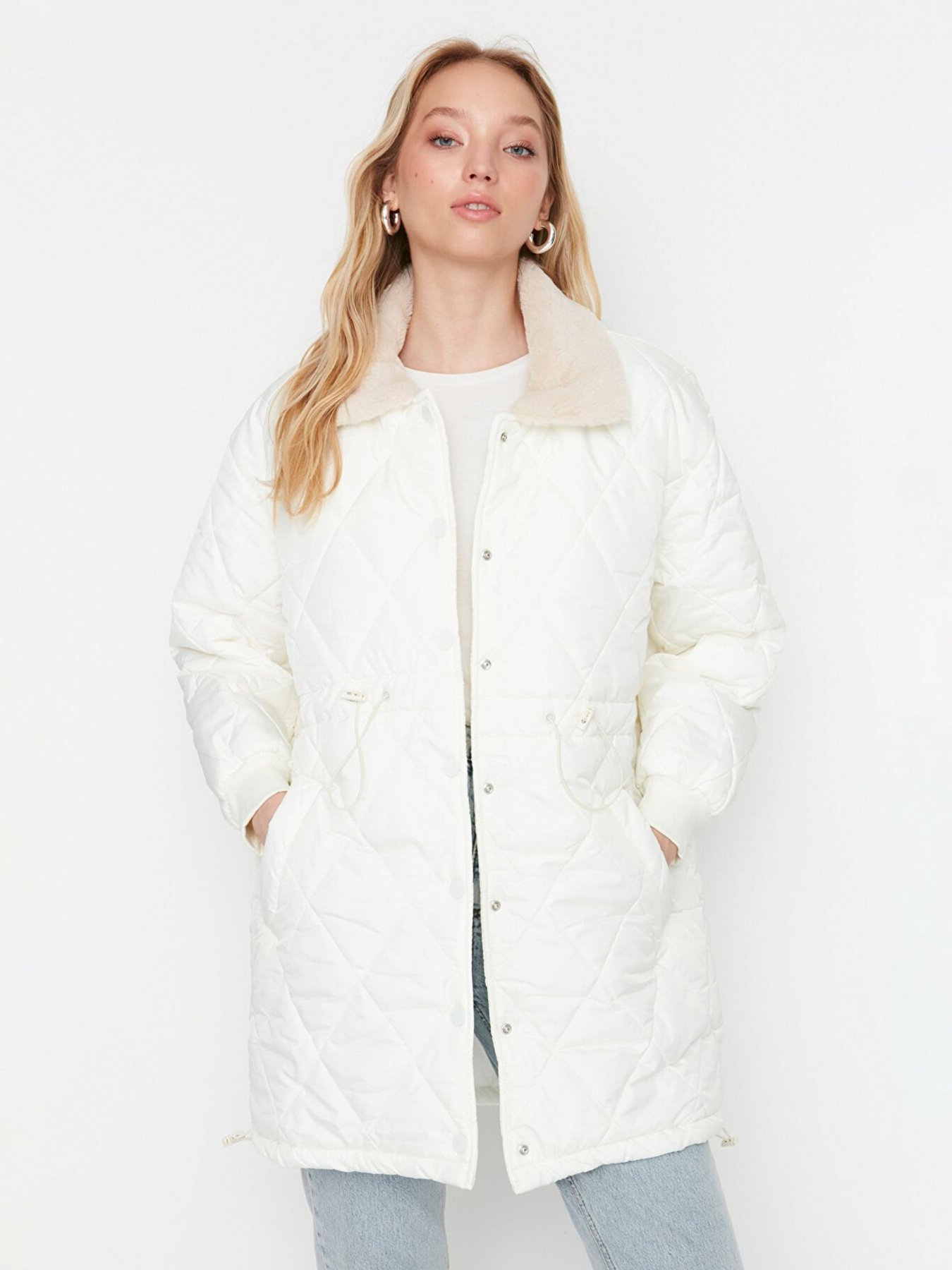 Демісезонна куртка Trendyol модель TWOAW22MO0011/Ekru Фото
