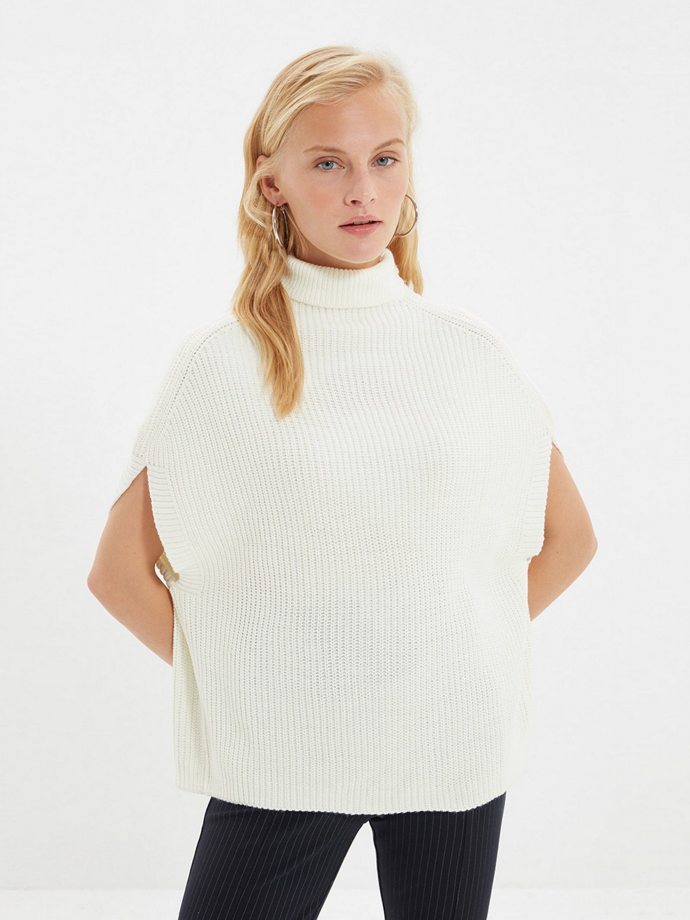 Жилет Trendyol модель TWOAW22SV0048/Ekru Фото