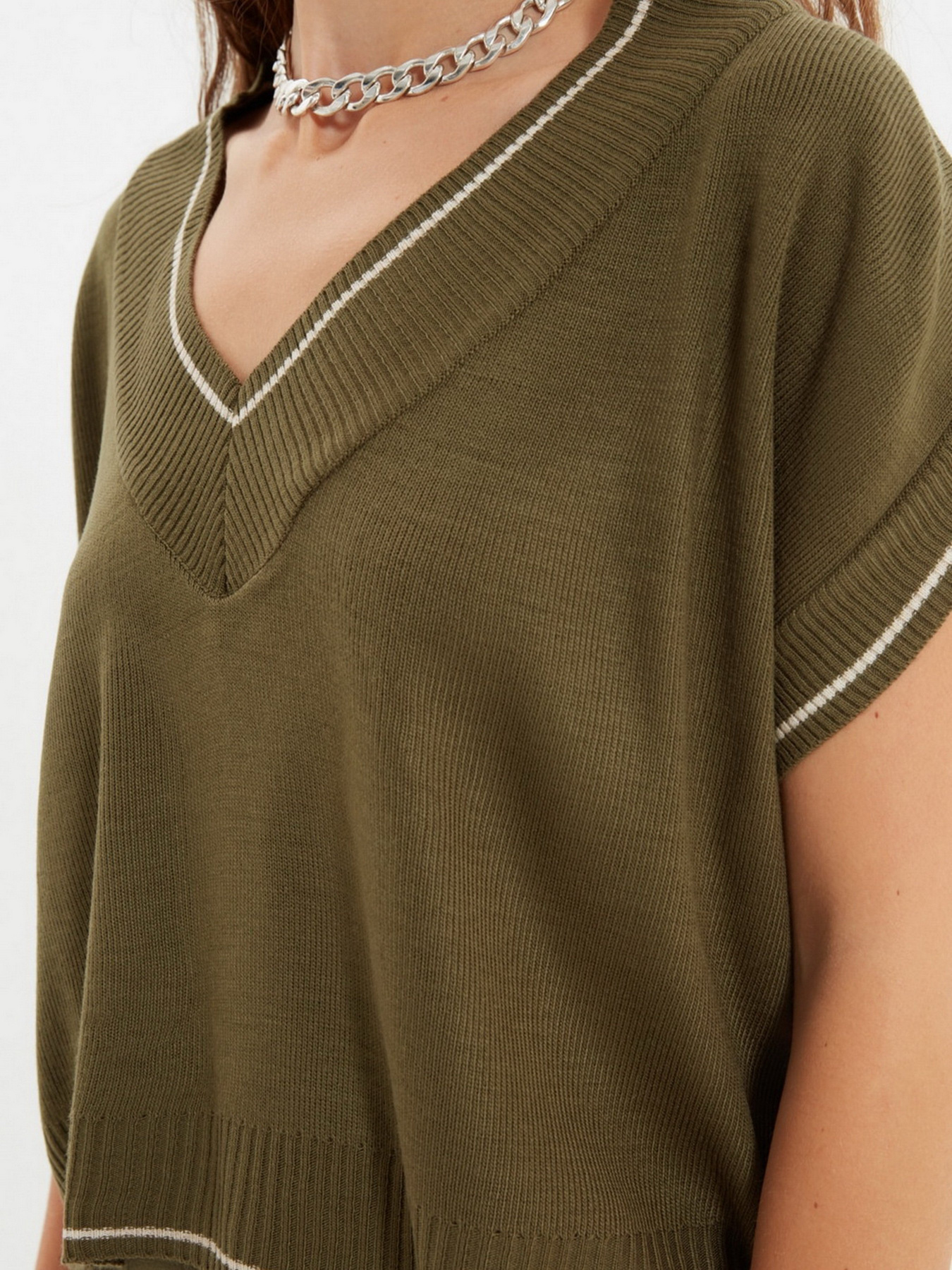 Жилет Trendyol модель TWOAW22SV0055/Haki Жилет Trendyol модель TWOAW22SV0055/Haki Фото