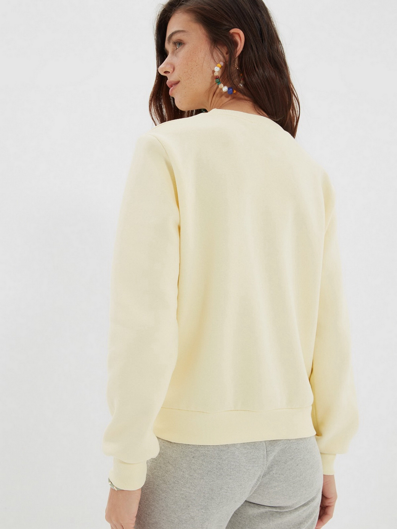 Світшот Trendyol модель TWOAW22SW0426/Sari Фото