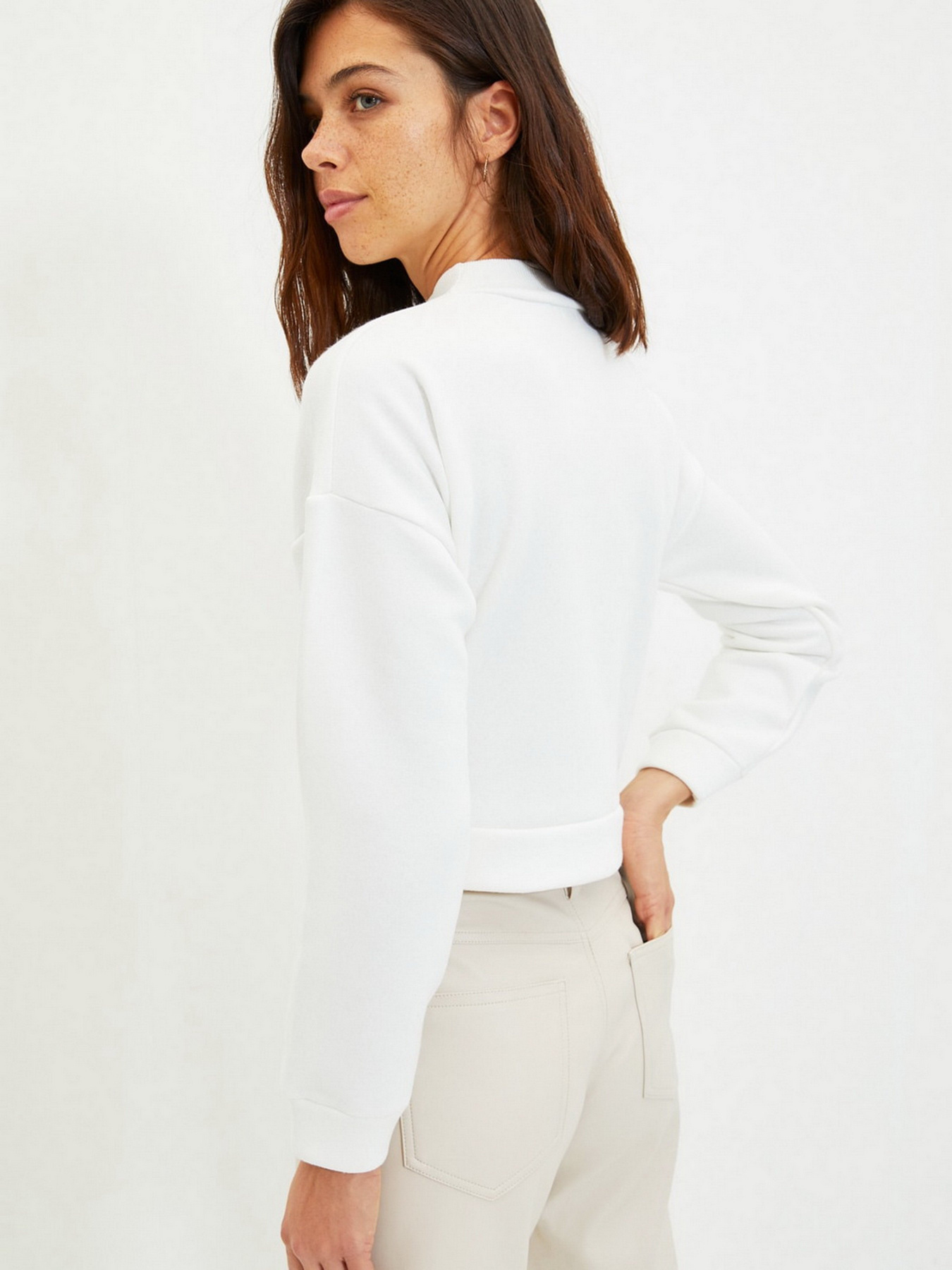 Свитшот Trendyol модель TWOAW22SW1121/Ekru Фото