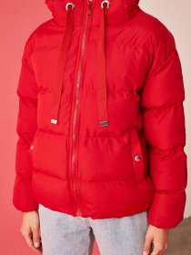 Пуховик Trendyol модель TWOAW21MO0022/Kirmizi Фото