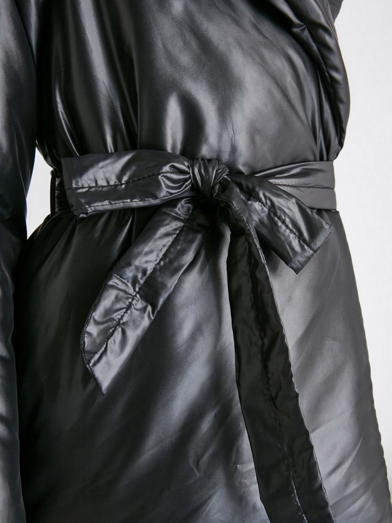 Пуховик Trendyol модель TWOAW21MO0051/Siyah Фото