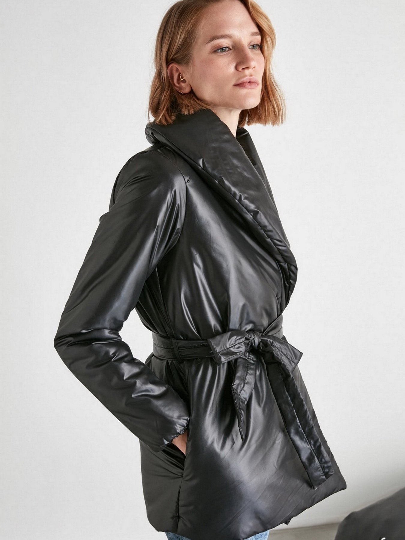 Пуховик Trendyol модель TWOAW21MO0051/Siyah Фото