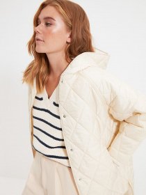 Пуховик Trendyol модель TWOAW22MO0024/Bej Фото