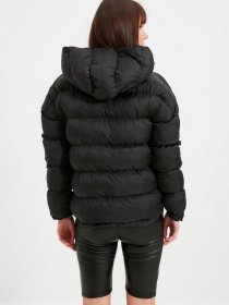 Пуховик Trendyol модель TWOAW22MO0029/Siyah Пуховик Trendyol модель TWOAW22MO0029/Siyah Фото