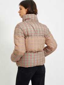 Пуховик Trendyol модель TWOAW22MO0012/Cok Renkli Пуховик Trendyol модель TWOAW22MO0012/Cok Renkli Фото