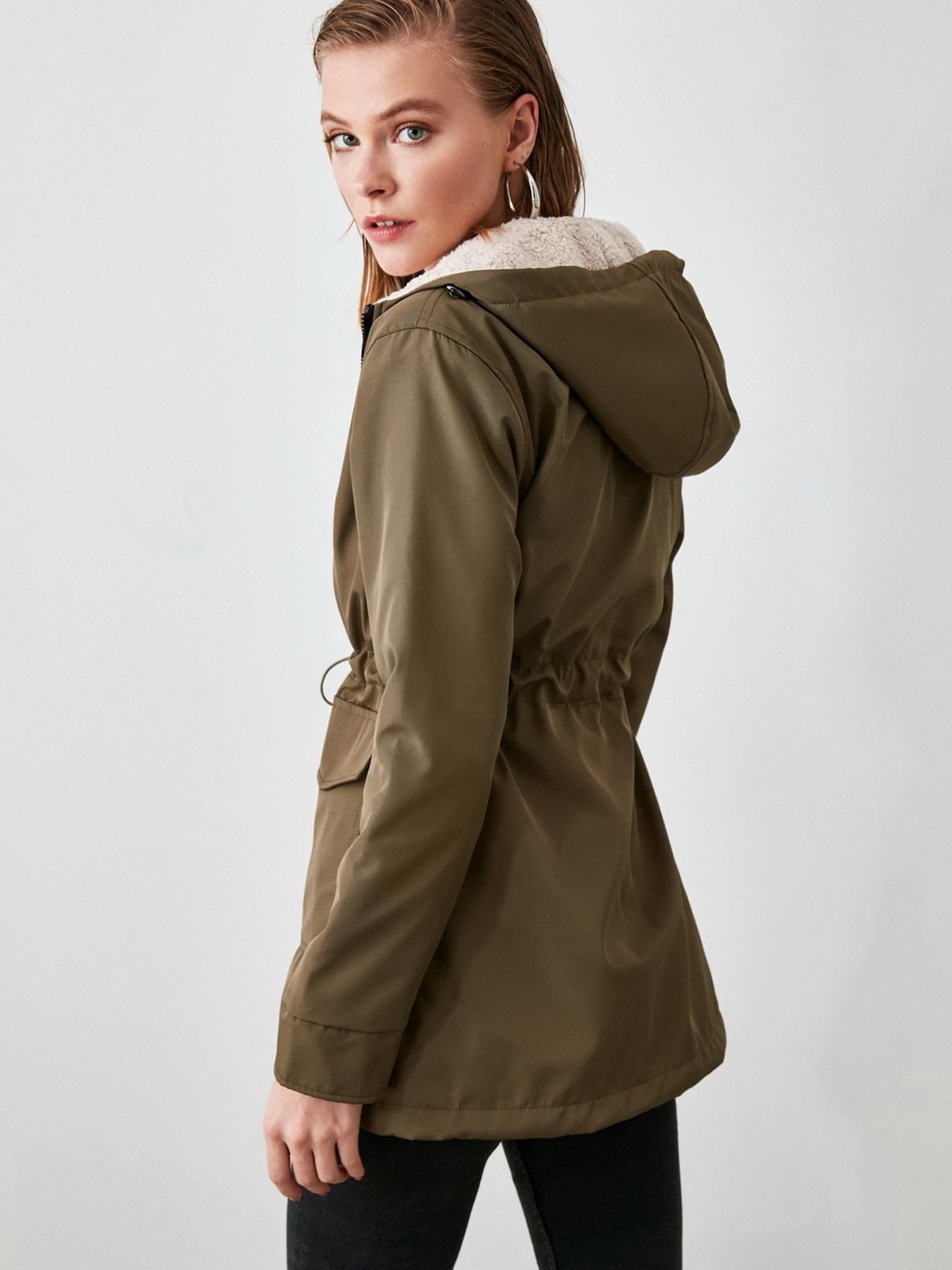 Парка Trendyol модель TWOAW21KB0065/Haki Фото