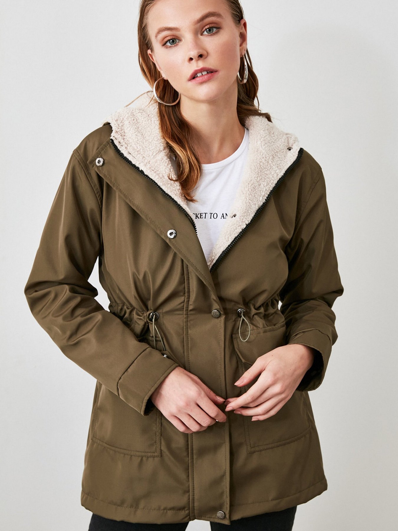 Парка Trendyol модель TWOAW21KB0065/Haki Фото