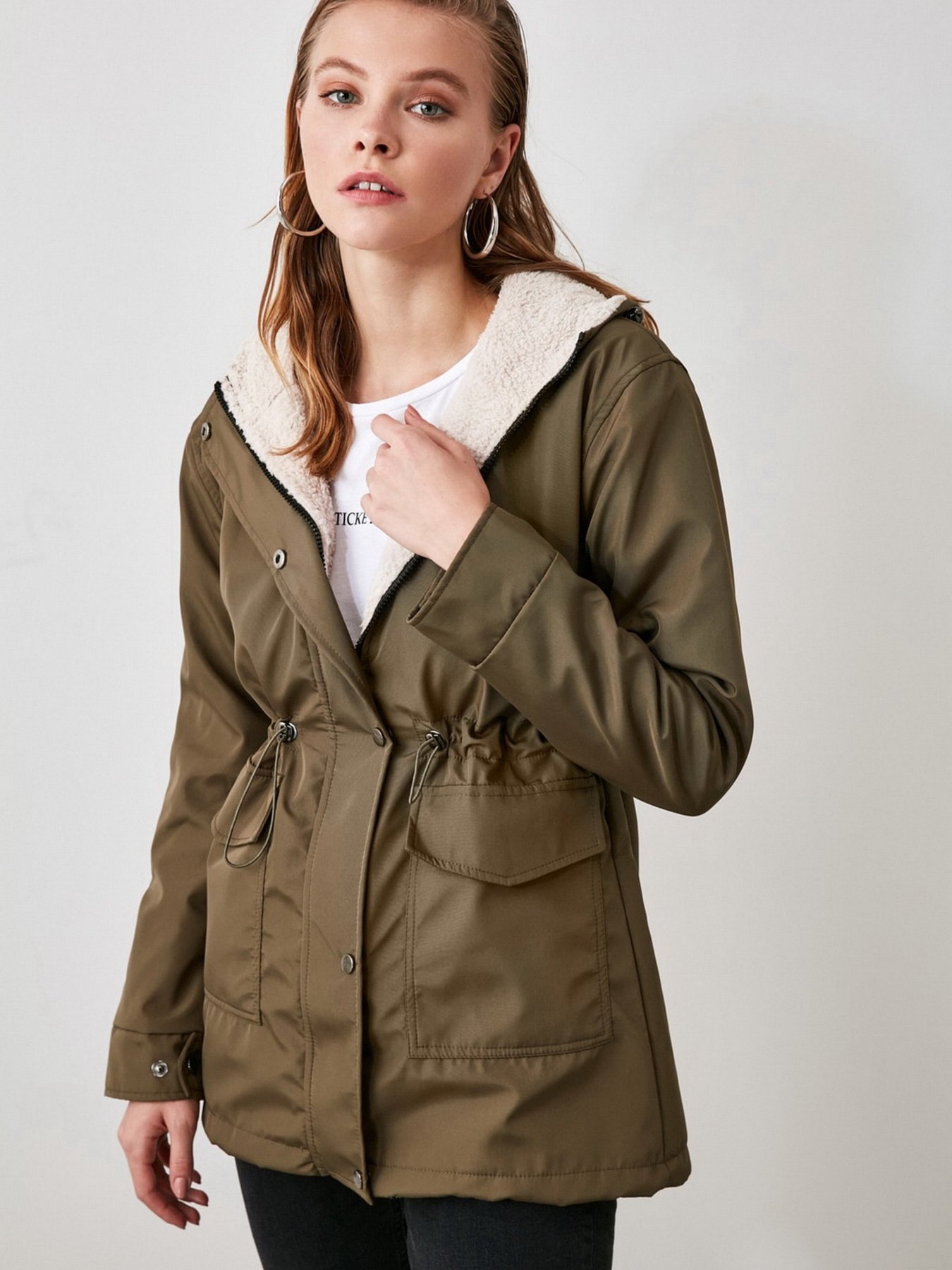 Парка Trendyol модель TWOAW21KB0065/Haki Фото