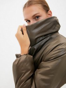 Пуховик Trendyol модель TWOAW22MO0044/Haki Фото