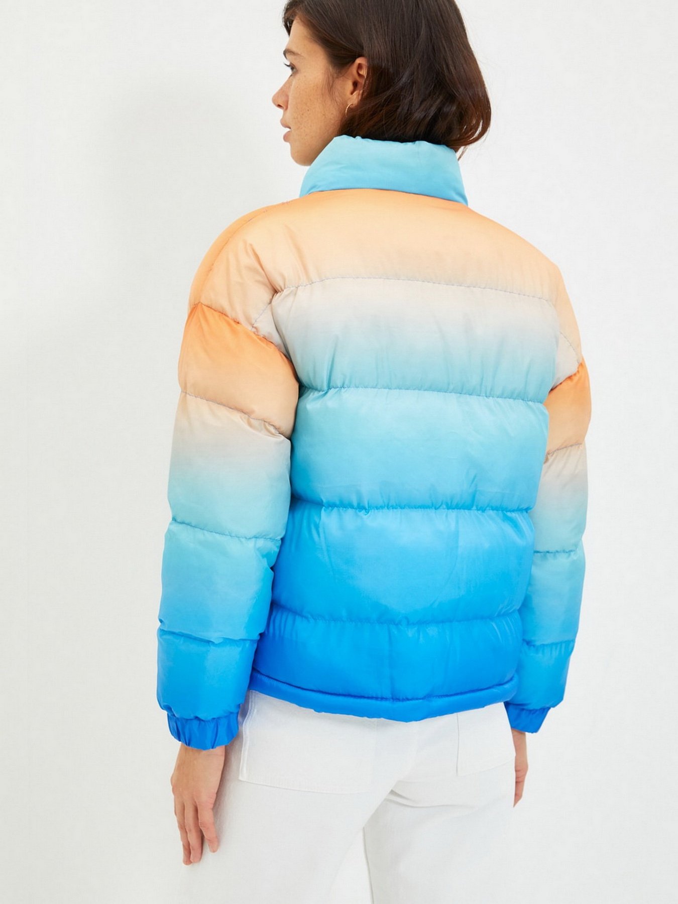 Пуховик Trendyol модель TWOAW22MO0249/Cok Renkli Фото